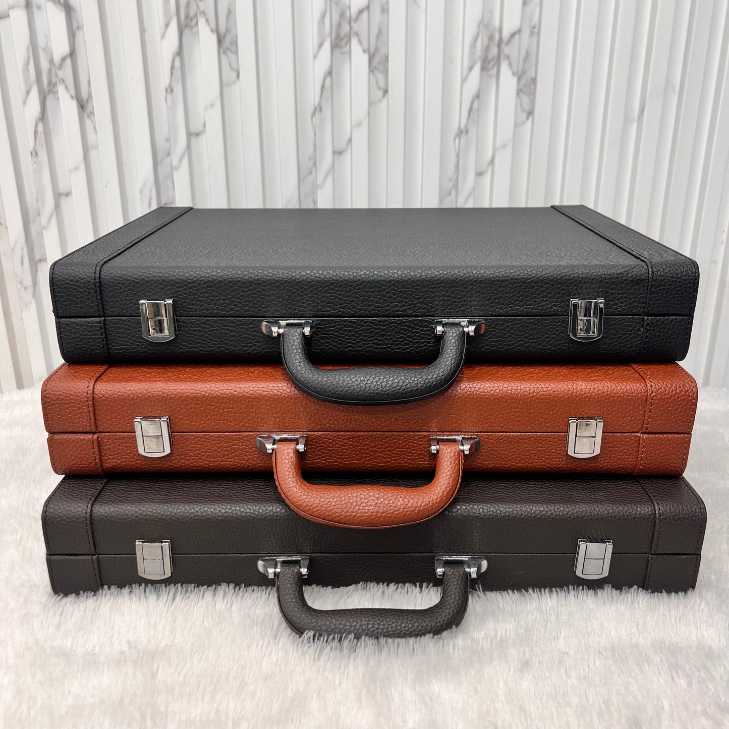WATCH CASE ( only strap watches total )
