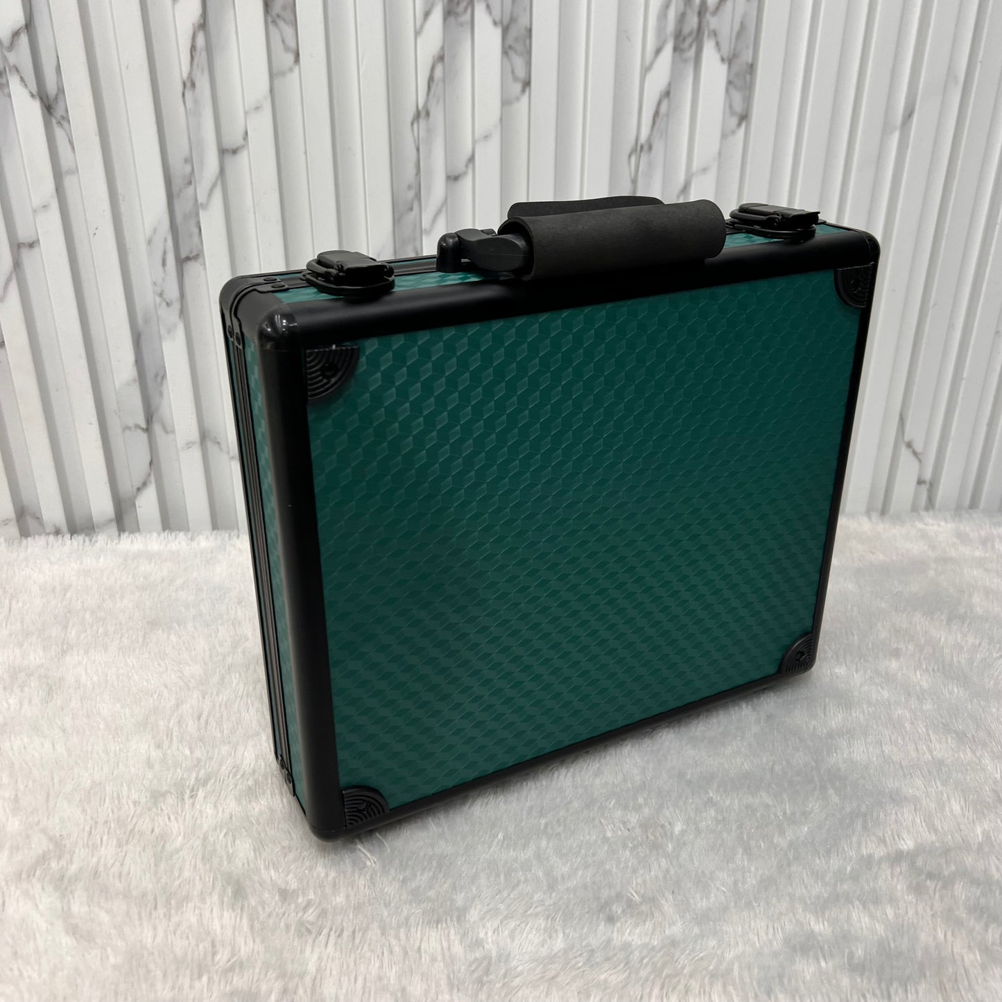 Watch case green