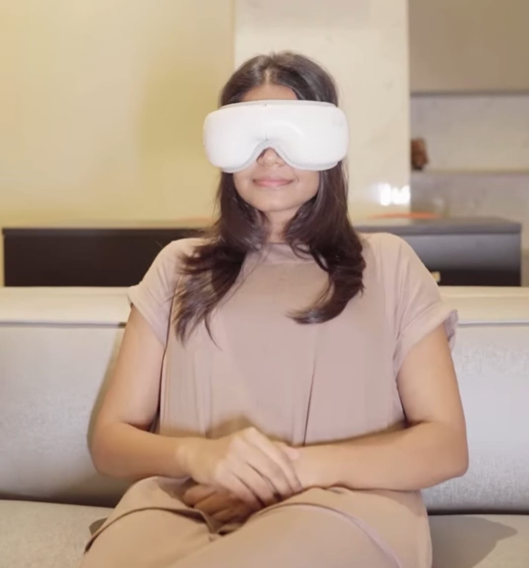 EYE MASSAGER
