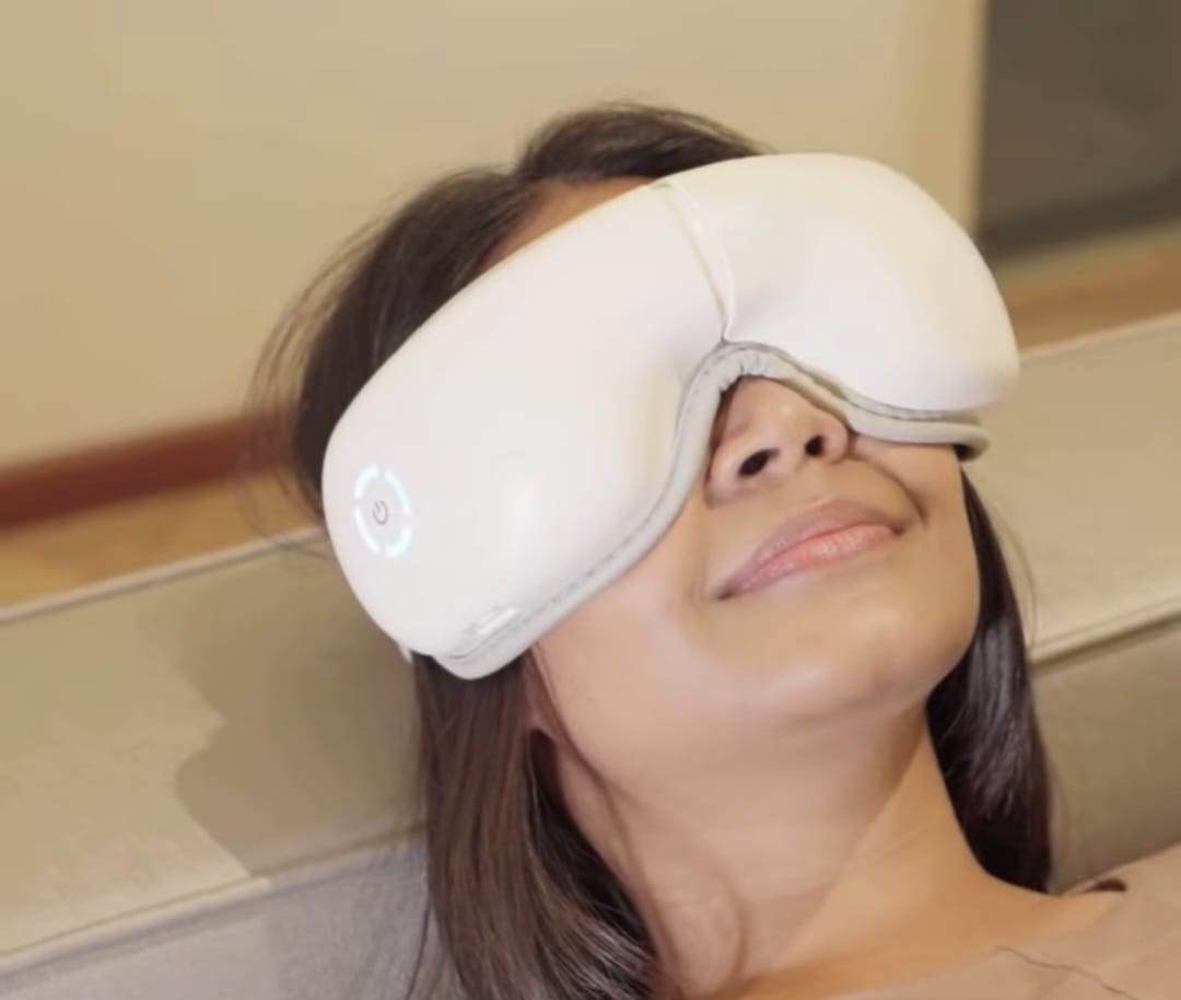 EYE MASSAGER