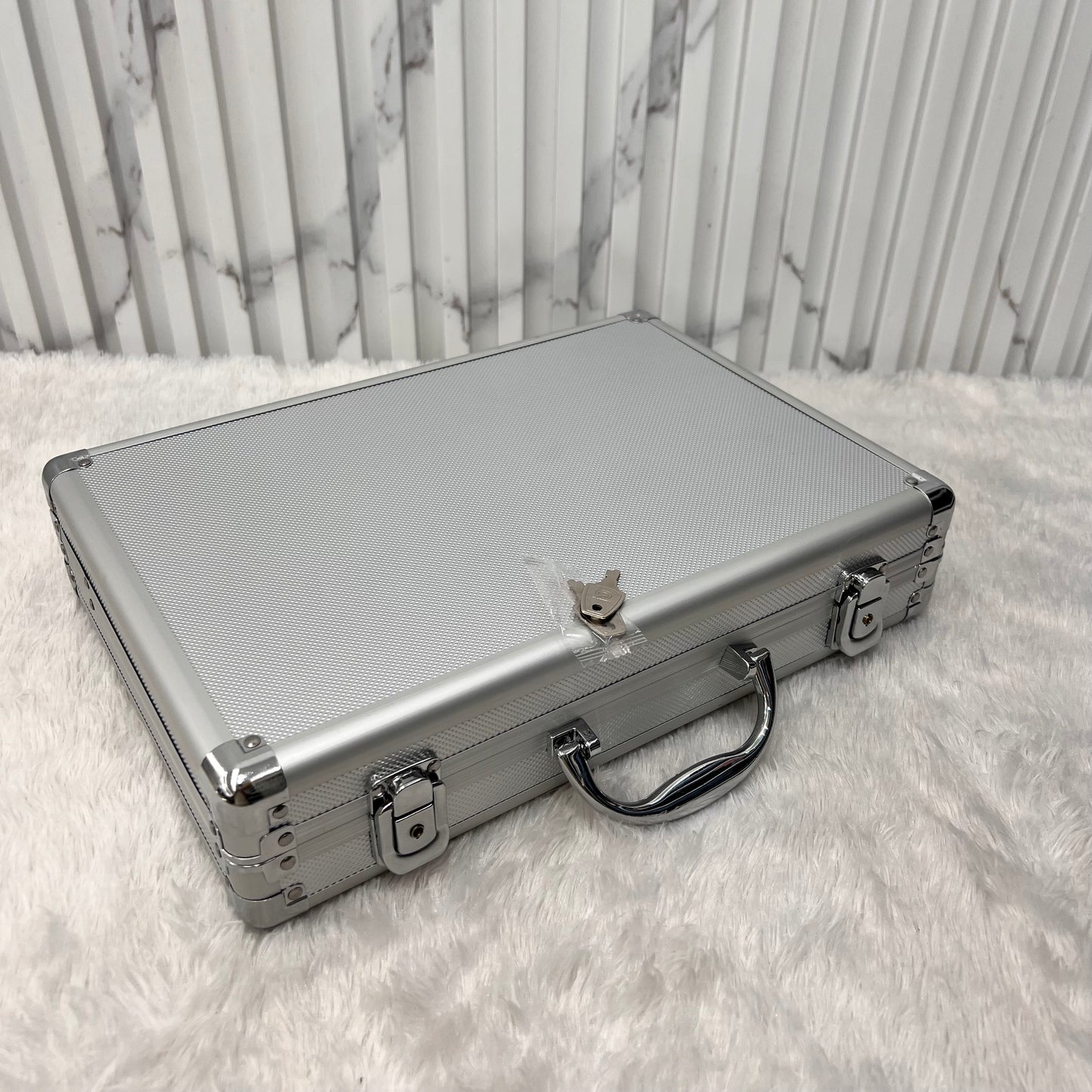 DON WATCH SUITCASE