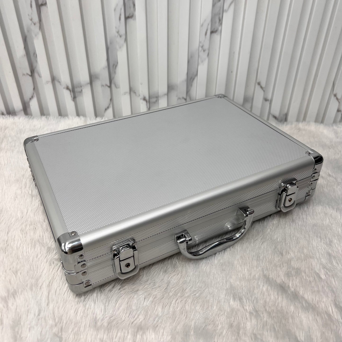 DON WATCH SUITCASE