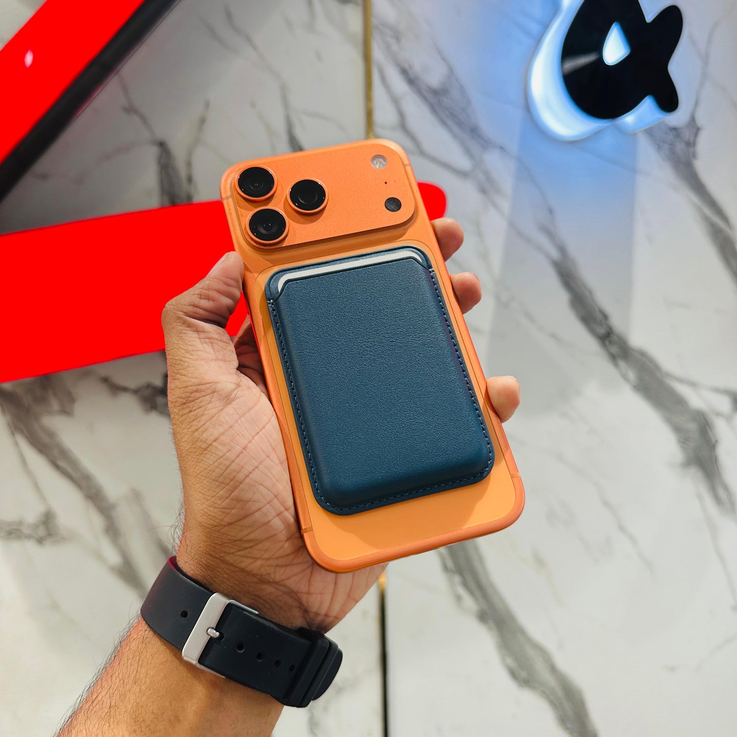 MAGSAFE LEATHER WALLET